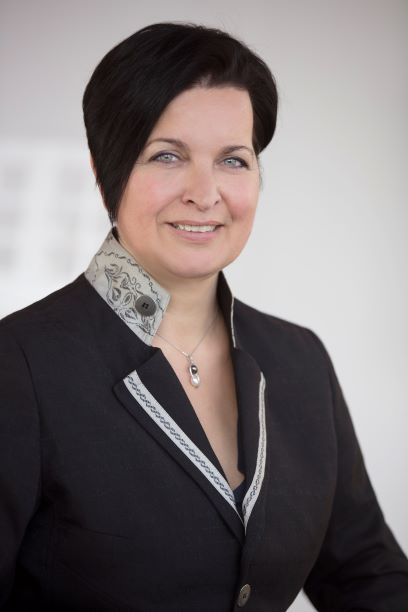 Petra Erhart-Ruffer - dieheuttenwirtin.com